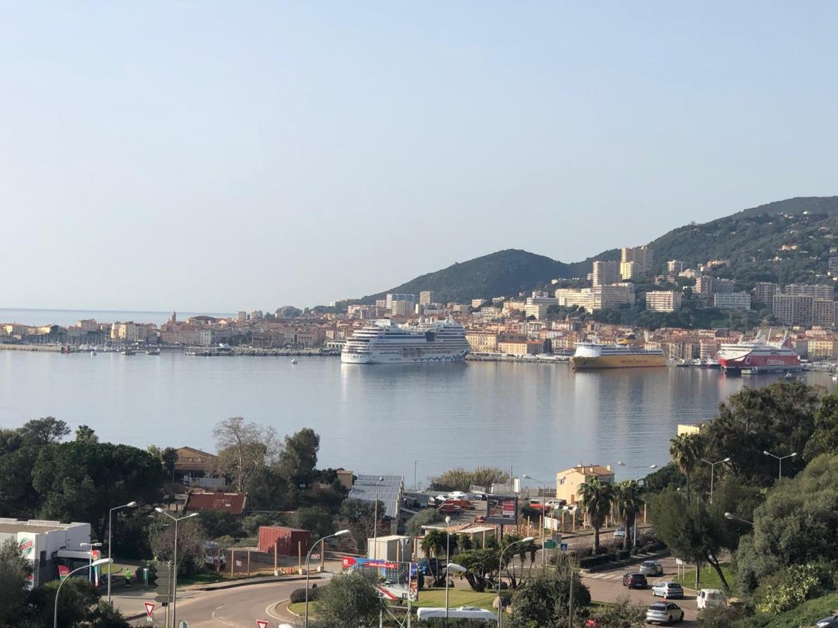 Bel Appartement F3 Vue Sur Le Golfe D'Ajaccio Ajaccio  Kültér fotó